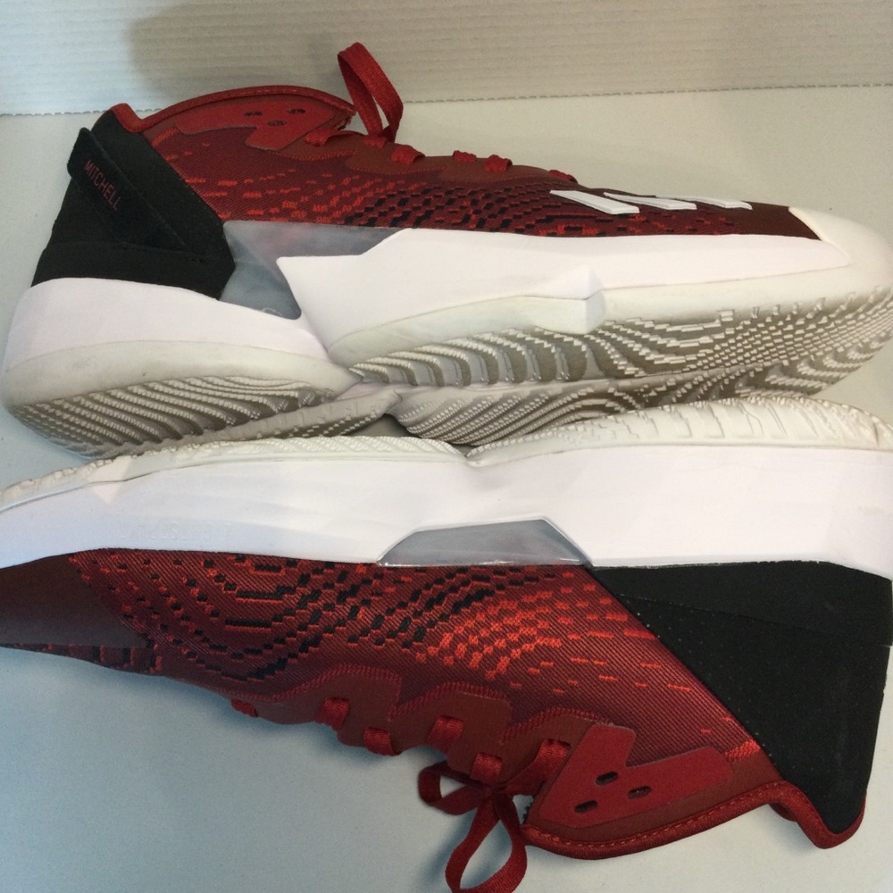 Adidas D.O.N. Issue #4 Red - Picture 2 of 5